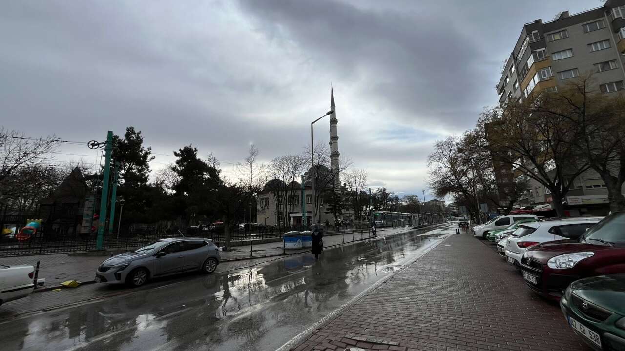 Konya bereketle coşuyor! Yağışlar kenti sardı, yarın kar da var 3